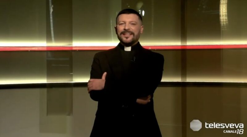 Arrestato don Vito Martinelli, il sacerdote volto di Telesveva. Marmo: «Non avevamo mai ricevuto segnalazioni»